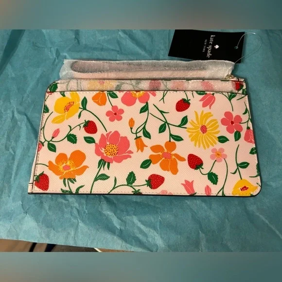 Kate Spade Strawberry Garden Medium L-zip Lucy Wristlet Pink Multi Floral NWT - Picture 2 of 7